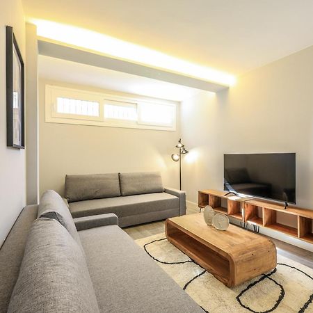 Apartamentos Reformados En Arturo Soria Madrid Exterior photo