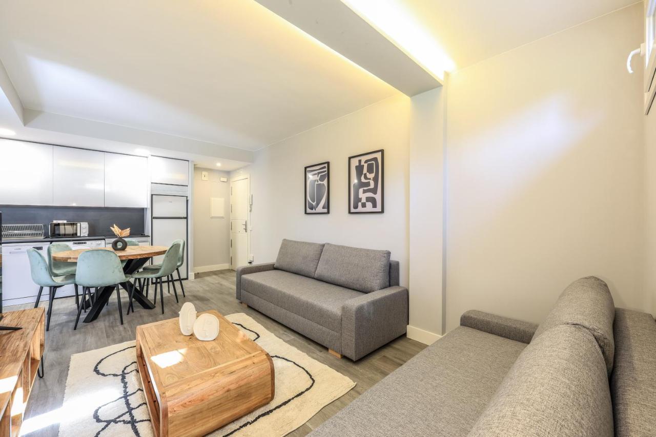 Apartamentos Reformados En Arturo Soria Madrid Exterior photo